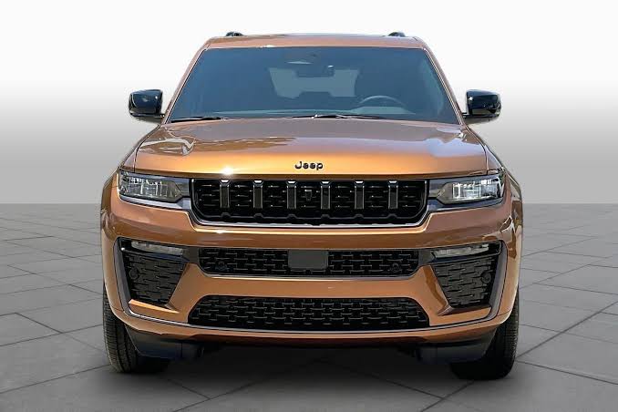Jeep Grand Cherokee L (WL Series, 2021–Present) — featured in Ember Pearlcoat / Amber finish.